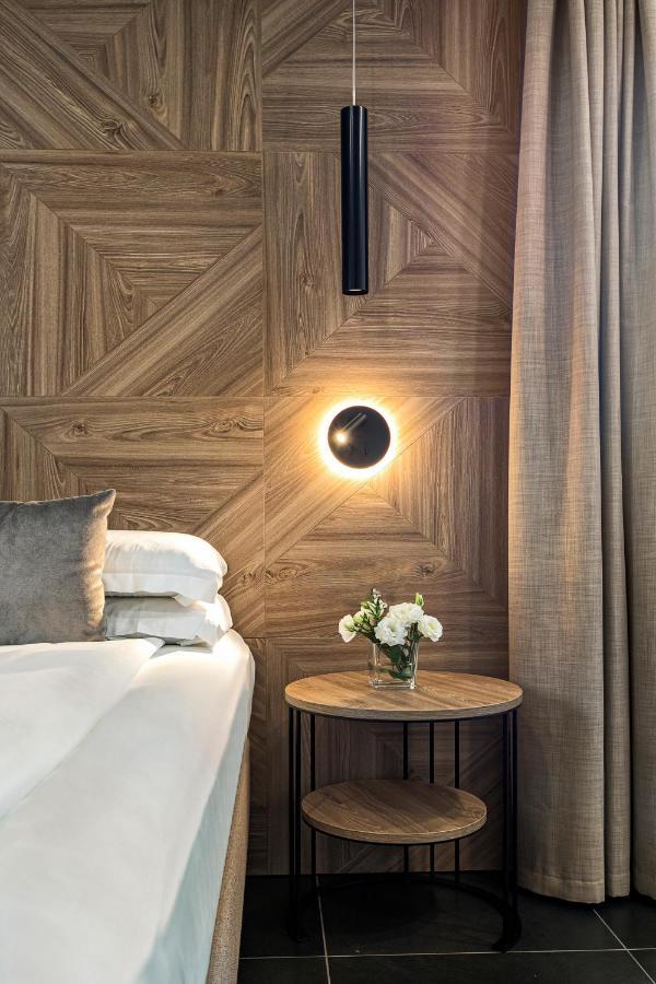Reflection Boutique Hotels ตอสโกลาโน มาแดร์โน ภายนอก รูปภาพ